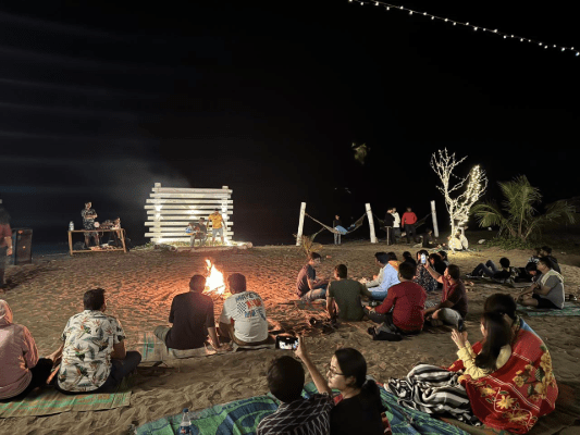 alibaug beach camping